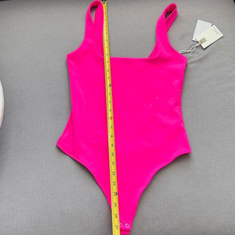 Good America Scuba Modern Tank Bodysuit in Knock Out Pink Size L - Picture 8 of 9